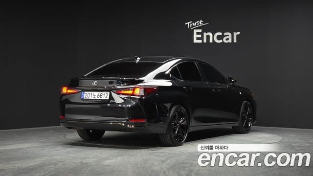 Lexus ES300h 7세대 F-Sport, 2023 2