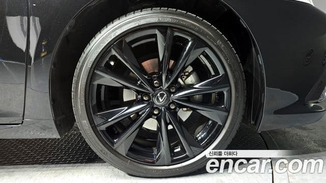 Lexus ES300h 7세대 F-Sport, 2023 все фото