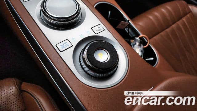 Genesis GV70, 2022 9