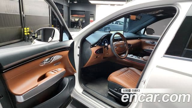 Genesis GV70, 2022 10