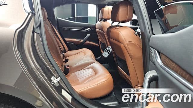 Maserati 기블리 3세대, 2017 12