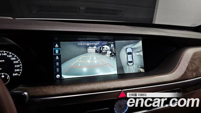 Genesis G90 Premium Luxury, 2021 17