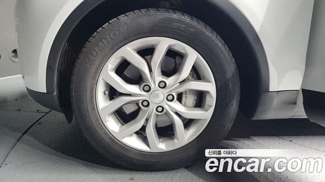 Land Rover Discovery 5 3.0 SD6 SE, 2019 все фото