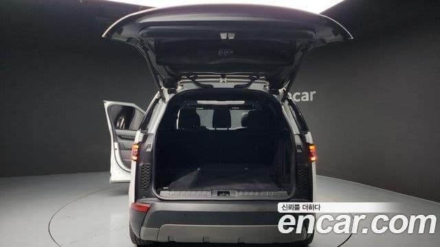 Land Rover Discovery 5 3.0 SD6 SE, 2019 20