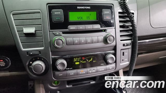 KG모빌리티(SsangYong) Korando 투리스모 4WD outdoor Edition 9인승, 2016 16