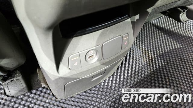 Kia The / новый New Carnival Luxury, 2019 19