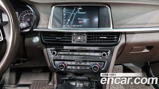 Kia The / новый New K5 гибрид 2세대 Special, 2019 16