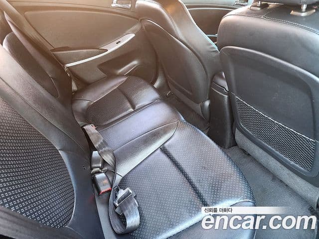 Hyundai Accent(новый кузов / новое поколение) Premier, 2011 16