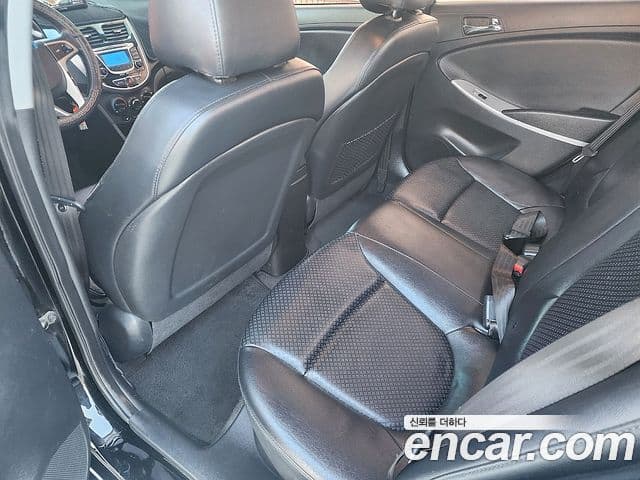 Hyundai Accent(новый кузов / новое поколение) Premier, 2011 17