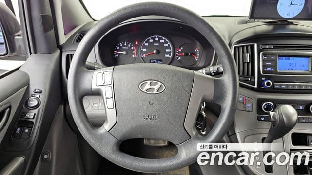 Hyundai Grand Starex Smart, 2017 13