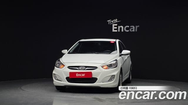 Hyundai Accent(новый кузов / новое поколение) Premier, 2011 3