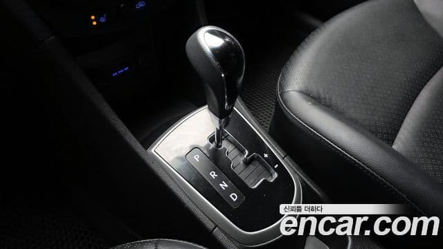 Hyundai Accent(новый кузов / новое поколение) Premier, 2011 9