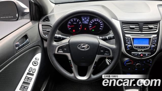Hyundai Accent(новый кузов / новое поколение) Premier, 2011 13