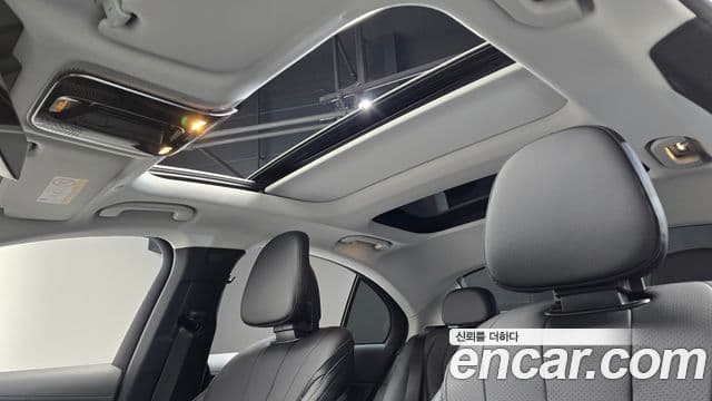 Mercedes-Benz E-класс W214 Avantgarde, 2024 19