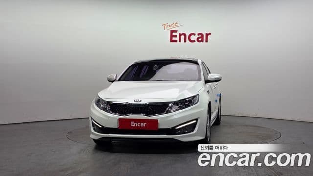 Kia K5 Prestige, 2011 3