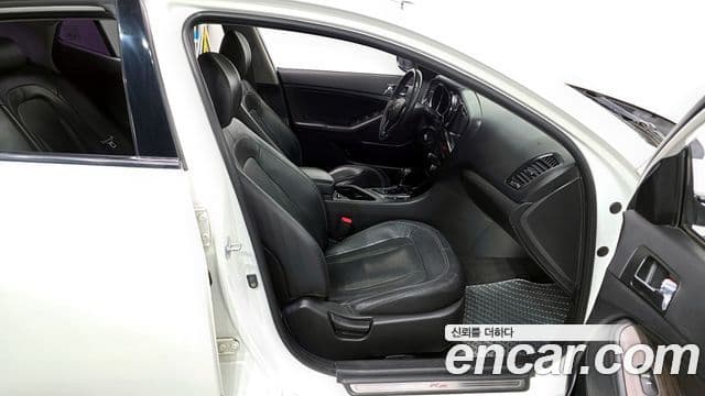 Kia K5 Prestige, 2011 11