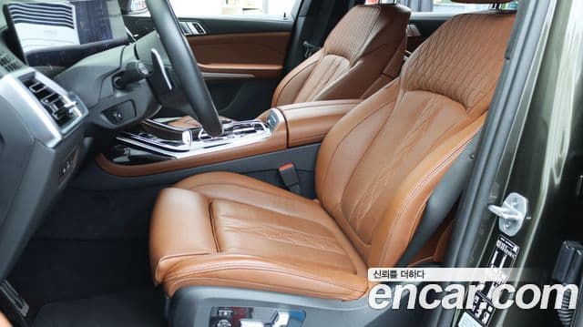 BMW X7 (G07) xDrive 40i M Sport 6인승, 2024 7