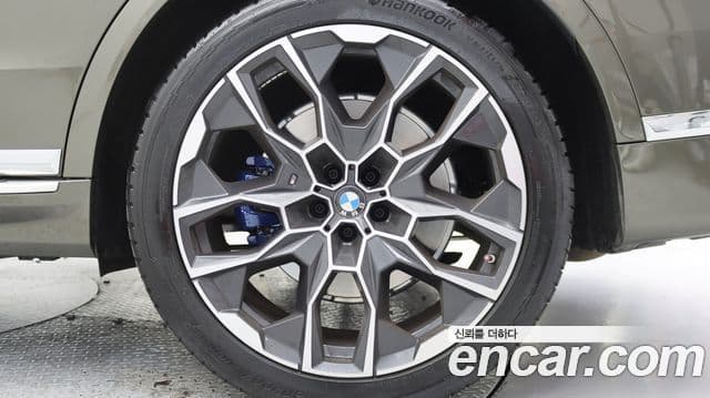 BMW X7 (G07) xDrive 40i M Sport 6인승, 2024 16