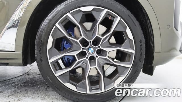 BMW X7 (G07) xDrive 40i M Sport 6인승, 2024 18