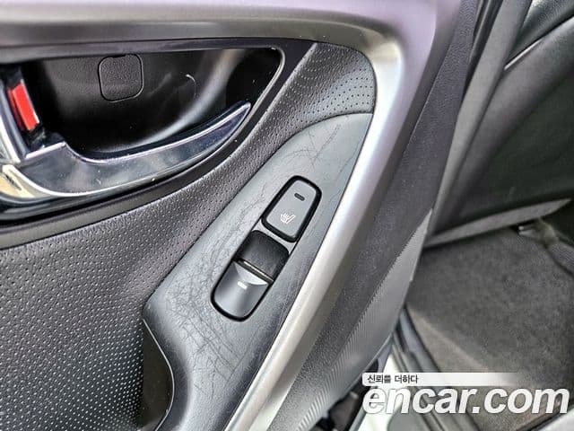 Hyundai Avante MD Premier, 2011 12