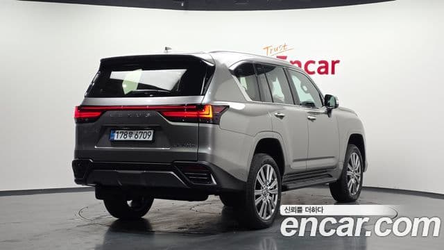 Lexus LX 4세대 700h VIP, 2026 2