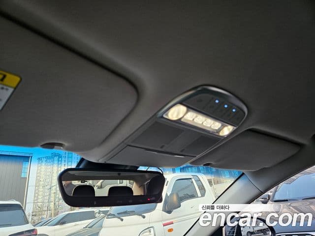 Genesis EQ900 Luxury, 2017 14