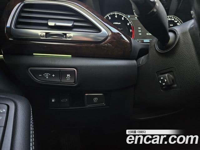 Genesis EQ900 Luxury, 2017 17