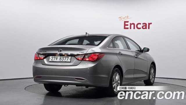 Hyundai YF Sonata LPI top, 2010 2