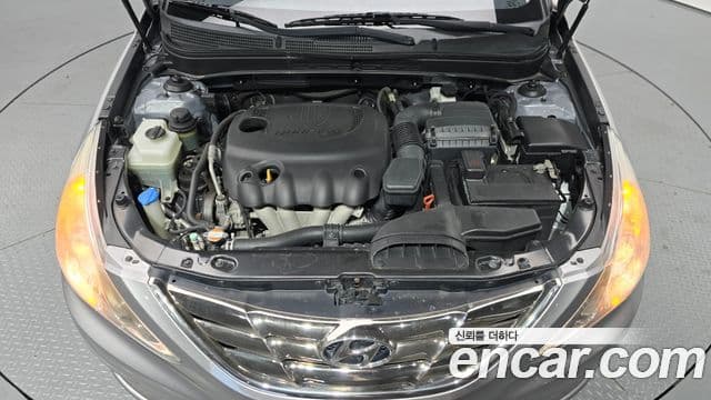 Hyundai YF Sonata LPI top, 2010 6