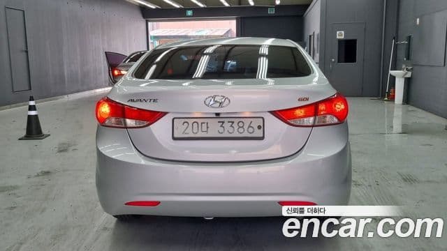 Hyundai Avante MD Modern, 2013 4