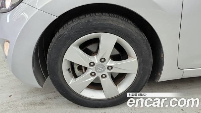 Hyundai Avante MD Modern, 2013 все фото