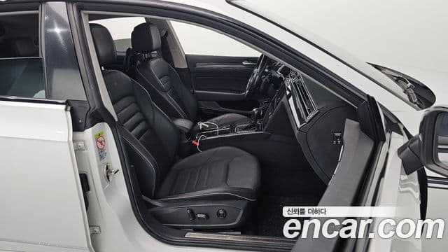 Volkswagen 아테온 2.0 TDI Prestige 4모션, 2020 10