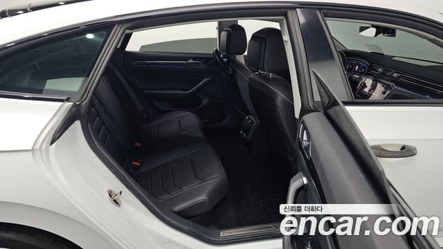 Volkswagen 아테온 2.0 TDI Prestige 4모션, 2020 11