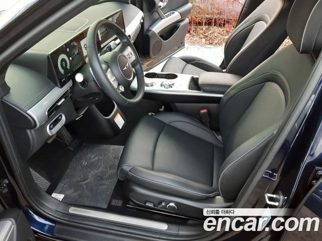 Genesis GV60 Standard, 2023 10