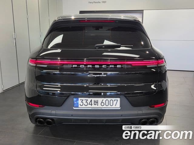 Porsche Cayenne (PO536), 2024 4