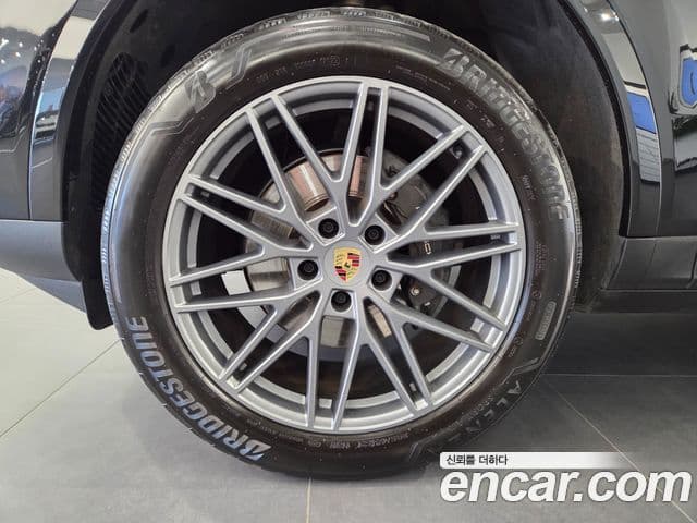 Porsche Cayenne (PO536), 2024 все фото