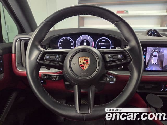 Porsche Cayenne (PO536), 2024 11