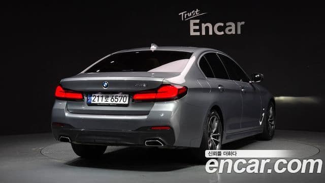 BMW 5시리즈 (G30) 520i M Sport, 2023 2