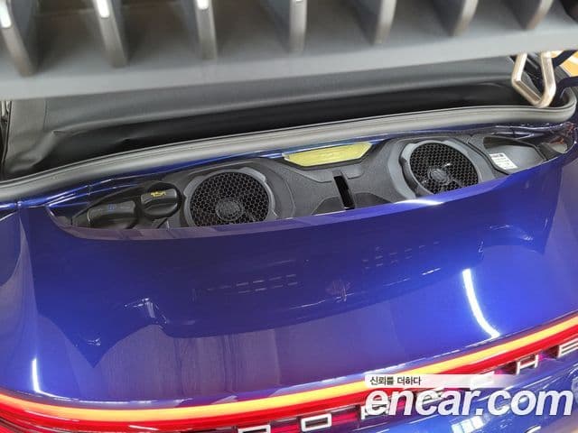 Porsche 911 (992) Carrera 4S кабриолет, 2020 6