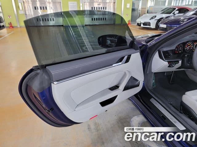 Porsche 911 (992) Carrera 4S кабриолет, 2020 9