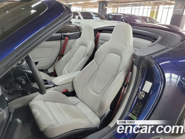 Porsche 911 (992) Carrera 4S кабриолет, 2020 11