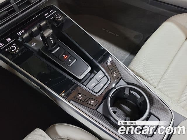 Porsche 911 (992) Carrera 4S кабриолет, 2020 16