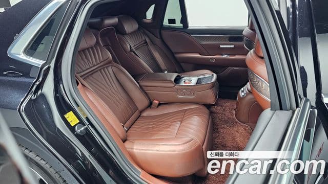 Genesis G90 (RS4) бензин 3.5 турбо AWD, 2024 11