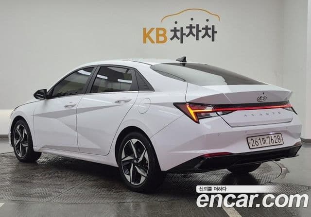 Hyundai Avante гибрид (CN7) Inspiration, 2021 4