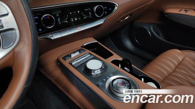 Genesis GV70, 2021 9