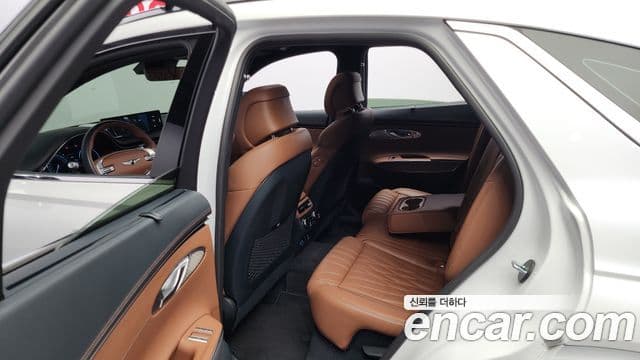 Genesis GV70, 2021 12