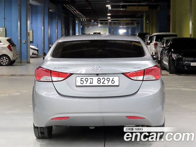 Hyundai Avante MD Premier, 2012 4