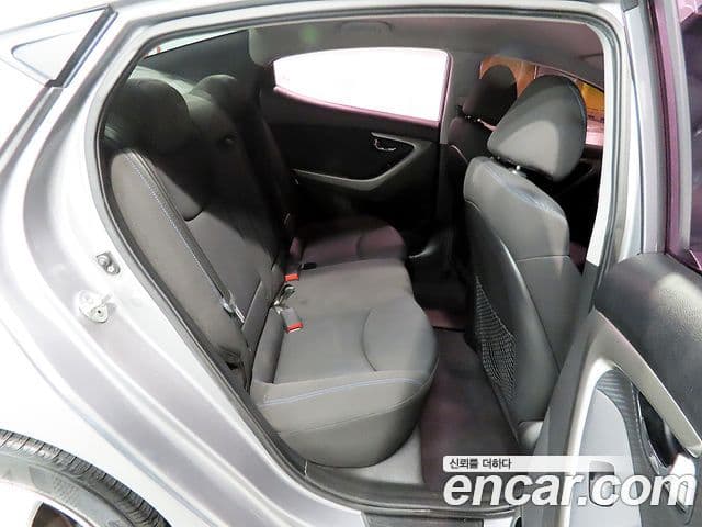 Hyundai Avante MD Premier, 2012 11