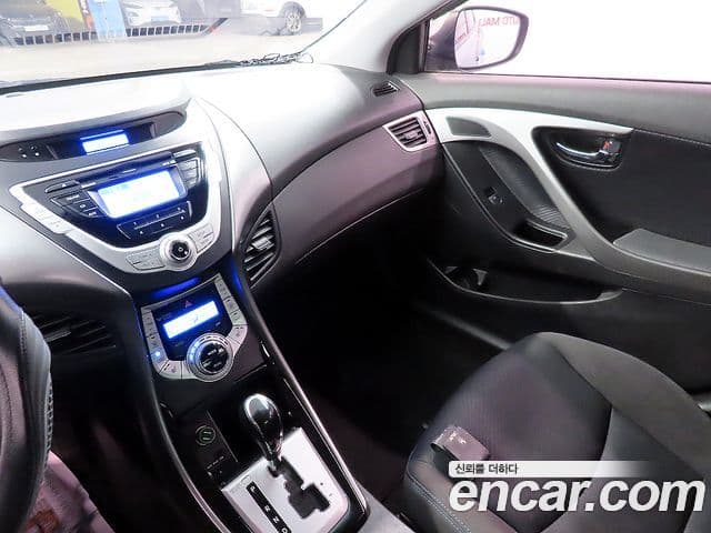 Hyundai Avante MD Premier, 2012 17