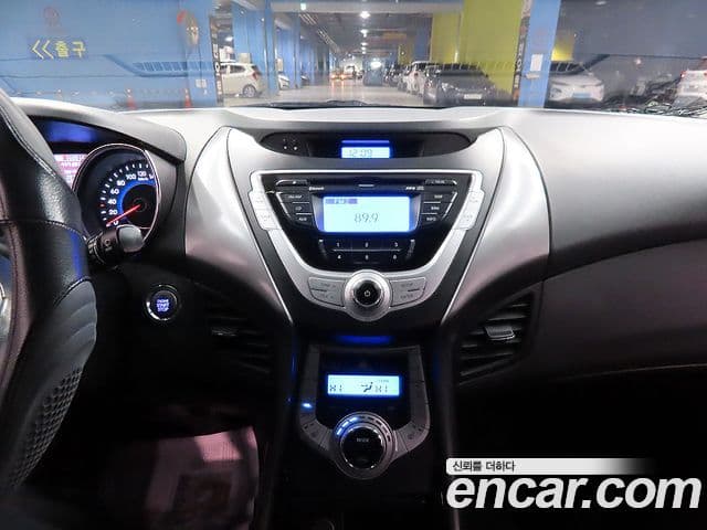 Hyundai Avante MD Premier, 2012 18